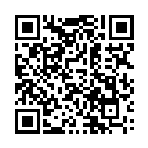 这两个人原本以为他们近身就可以搞定夏天二维码生成