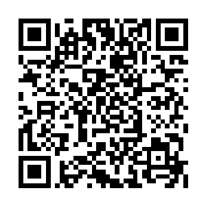 这两道光芒刺的在场的所有人都不得不眯上眼睛二维码生成