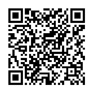 这个从天空上照射下来的光线似乎是可以当东西悬浮起来二维码生成