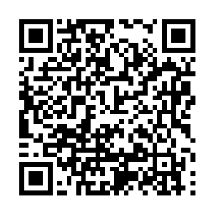 这个坑看上去就好像是有人将啤酒瓶子砸了下去一样二维码生成