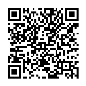 这个心高气傲的美丽少女对自己的美貌产生了怀疑二维码生成