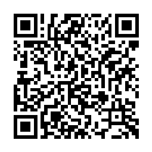 这个战台动用灵石可以将人传送到大世界当中去二维码生成