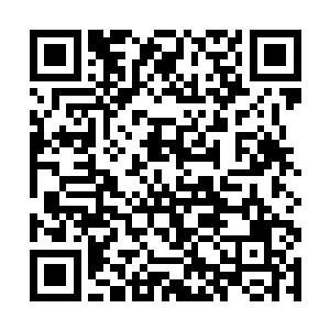 这个时候万不可试图拉直受伤的骨头或改变它的位置二维码生成