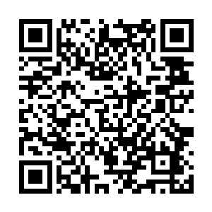 这个时候我的周围开始有许多许多的人在喃喃细语二维码生成