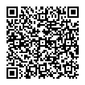 这个时候连贝海都没有感觉到自己真正意义上的第一桶金或者说是原始积累己经完成了二维码生成