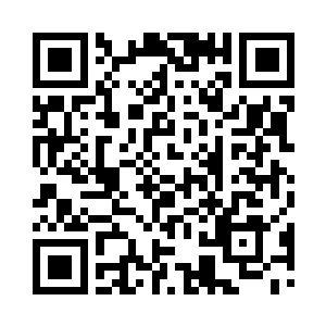 这个白衣男子的身体结构并不是普通的人类二维码生成