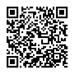 这个看起来像是这些人头的军人在李川身上搜出了几把小刀二维码生成
