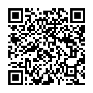 这个观点在这一年多因为双峰经济迅速发展起来而盛行一时二维码生成