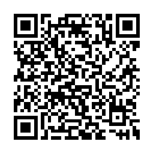 这些三轮车夫和拉客的妇女每天都在一起讨生活二维码生成