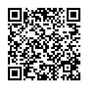 这些人虽然不明白为什么要傻乎乎围着一个铜鼎站桩二维码生成