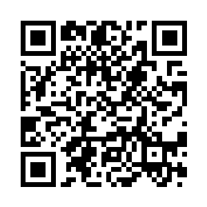 这些光芒在他的面前形成了一个防御罩二维码生成