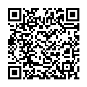 这些在采矿船上被设计作为矿石储存仓库的空间二维码生成
