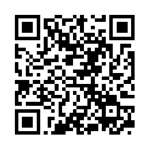 这些队员们顶着大风纷纷走上了直升机的机舱二维码生成