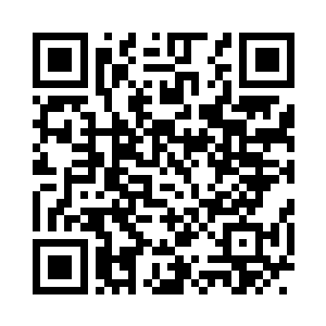 这会他正抱着个车轮一样的乳黄色固体发呆二维码生成