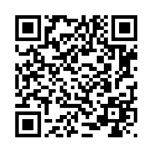 这会儿她的手上――还拿着扫帚啊二维码生成