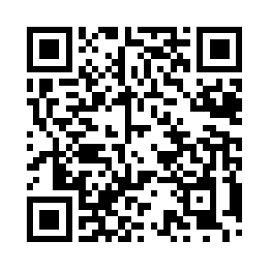 这会儿就是一身帅气的皮衣加牛仔裤跑了下来二维码生成