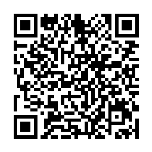 这会子周亮脸上的颜色可说是一青一红十黑分明得很二维码生成