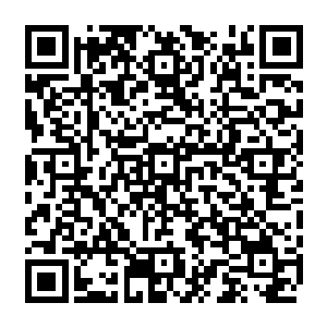 这几个之后不会再度出场的演员们和剧组人员拥抱告别――这是黛西的最后一场戏二维码生成