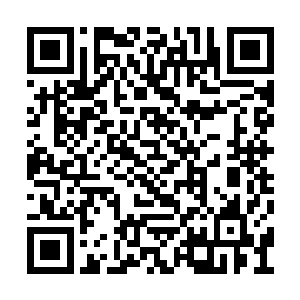 这四块玉石上也分别被他刻上了上下左右四个字二维码生成