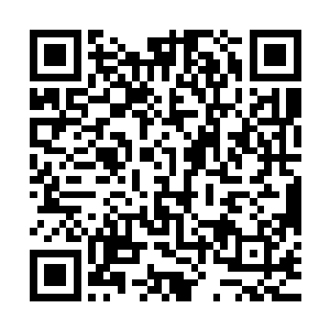 这块匾额简直就像是变成了一件由符文炼器师加工过的宝贝一样二维码生成