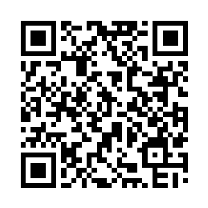 这大半花枝招展的女仙正一副郁闷的表情二维码生成