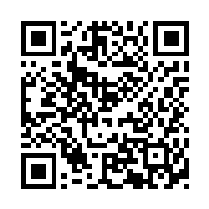 这大娘身上穿的衣服可是比她儿媳好多了二维码生成