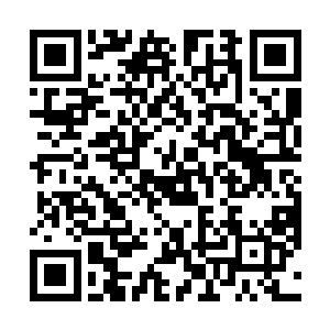 这姓秦的却像是随手拿了一张送水充煤气人的名片一样二维码生成