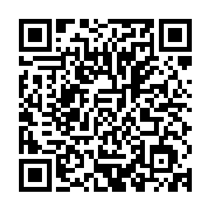 这家伙周五的晚上在威哥ktv里面见识到了那几个陪酒美女的妩媚二维码生成