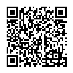 这小子摸`我屁`股……柳琴咬牙切齿的看着趴在自己怀中二维码生成