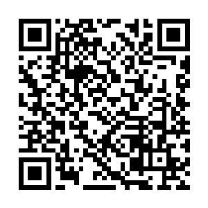 这就好比一个穷人问一个身家百万黄金的超级富翁二维码生成