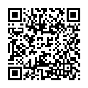 这就犹如一个小孩子抱着一块金砖在大街上行走一样二维码生成