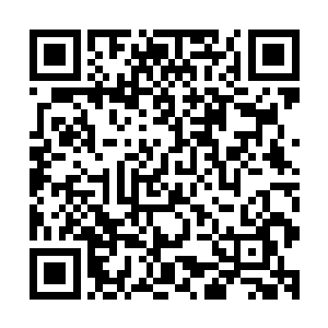 这得需要多么重的口味才会做出在众目睽睽之下干那种事情啊二维码生成
