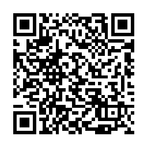 这才举着手电筒一晃一悠的在停尸间里进行夜间巡逻二维码生成