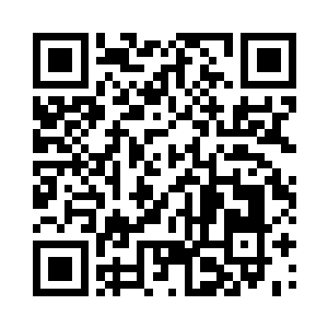 这才从床底拿出了一个黑色的包袱出来二维码生成