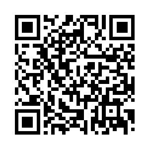 这才和皇后一起给皇帝穿好上朝的衣服二维码生成