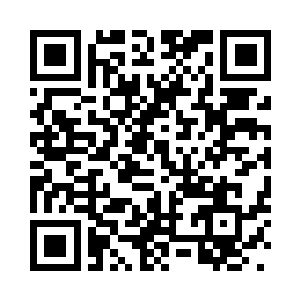 这才拿着一个放大镜凑到了画作前二维码生成