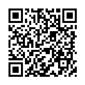 这是一个看起来约莫二三十岁左右的年轻男子二维码生成