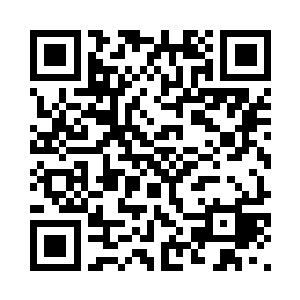 这是花纹男的使用的双刀中的一把二维码生成