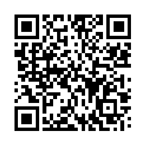 这样的嬉笑玩闹会让上首的老人呵呵直笑二维码生成