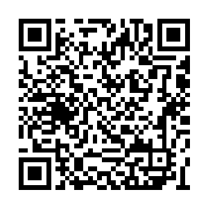 这种先入为主的观念让他还是偏向了宋玉臣那边二维码生成