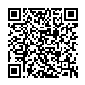 这种形成的一明一暗的双层折叠空间是正常情况二维码生成