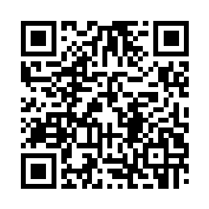 这种相当暧昧的斜跨姿势很容易就诱发男人的二维码生成