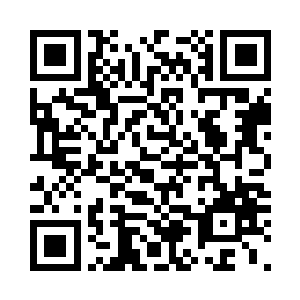 这种矛盾的紧张感让亚当感觉到窒息二维码生成