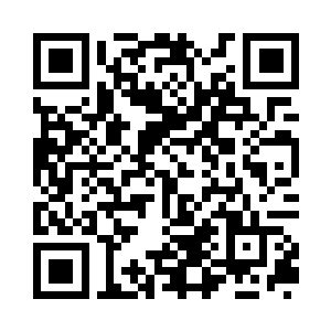 这老者背着手驼着背站在所中部仙盟的人前面二维码生成