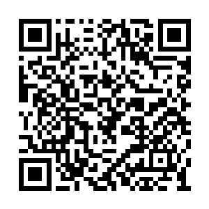 这艘战舰同样在银梭的猛烈攻势下给打成了筛子二维码生成