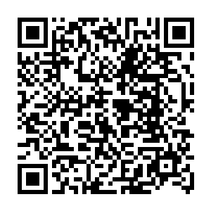这让扭头观察情况的雨果叹为观止一一这是他第一次看到查理兹不同的一面二维码生成