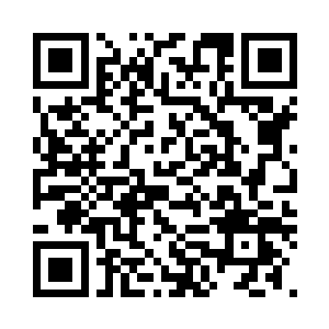 这还是第一次两人对着话筒无话可说二维码生成