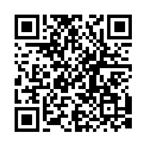 这里的机械设备几乎全部都是机械手臂二维码生成