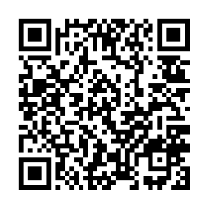 这黑色光团正是魔傀儡祭祀法杖当中飞射出去的魔咒二维码生成