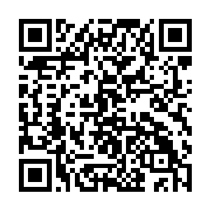 远在海外度假的郭睿发了张萧十一郎暴怒砍人的海报二维码生成